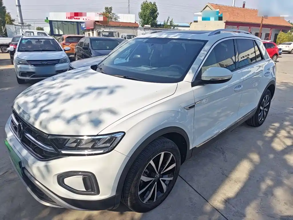 Volkswagen T-Roc — миниатюра 2