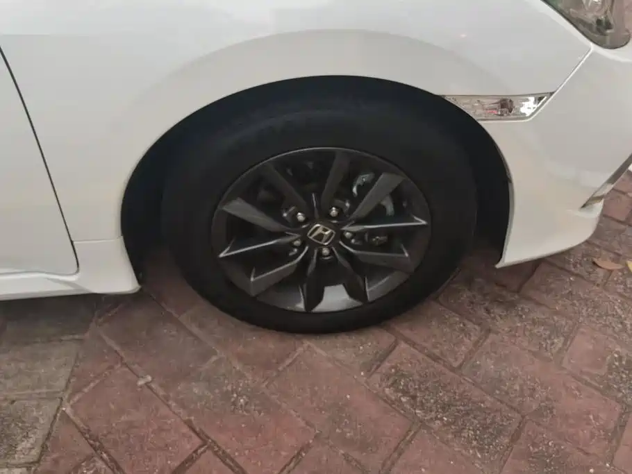 Honda Civic — миниатюра 6