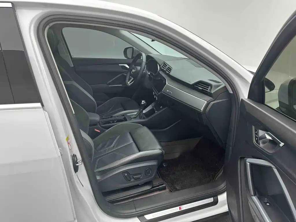 Audi Q3 Sportback 2022 — фото 7
