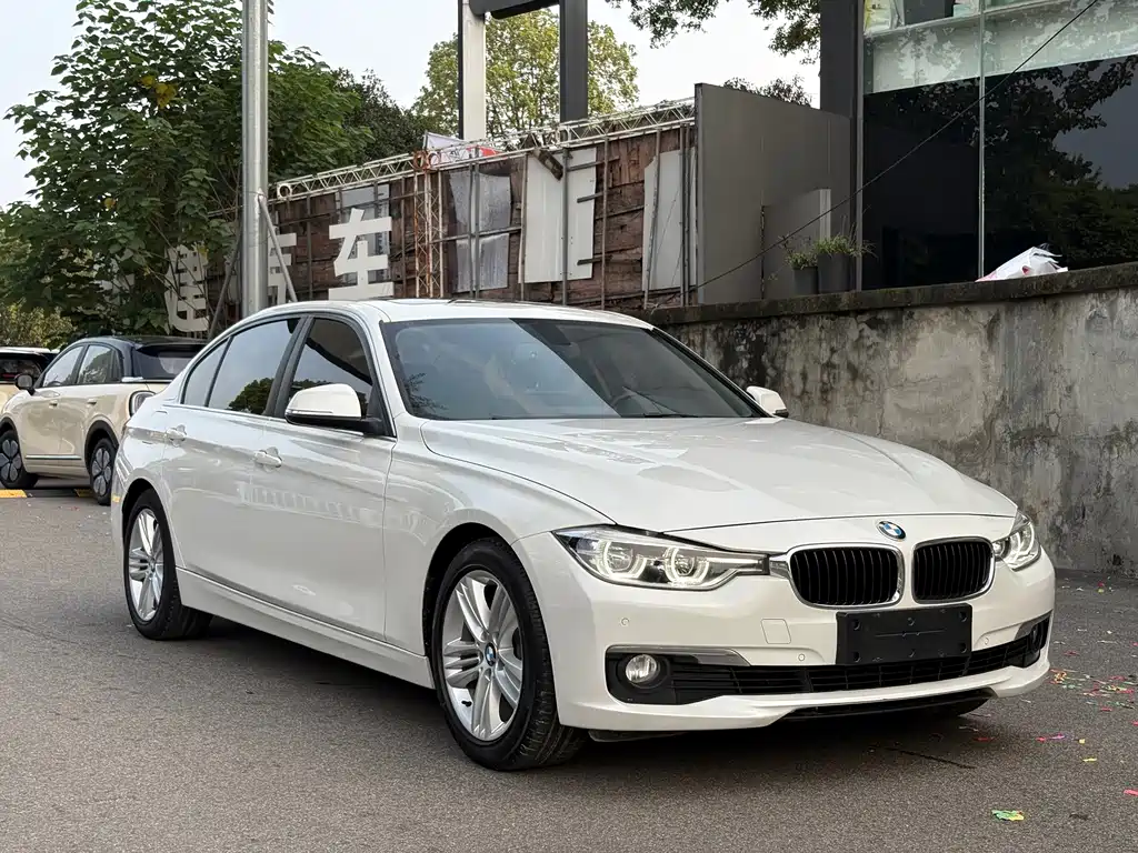 BMW 3 Series — миниатюра 3