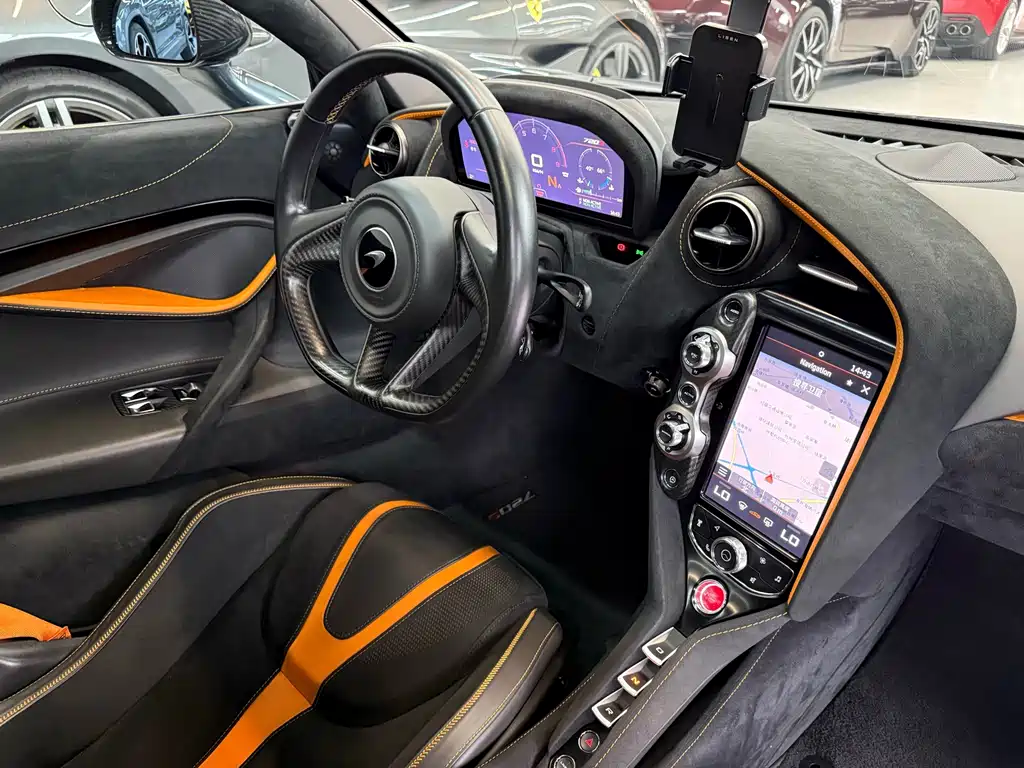 McLaren 720S — миниатюра 11