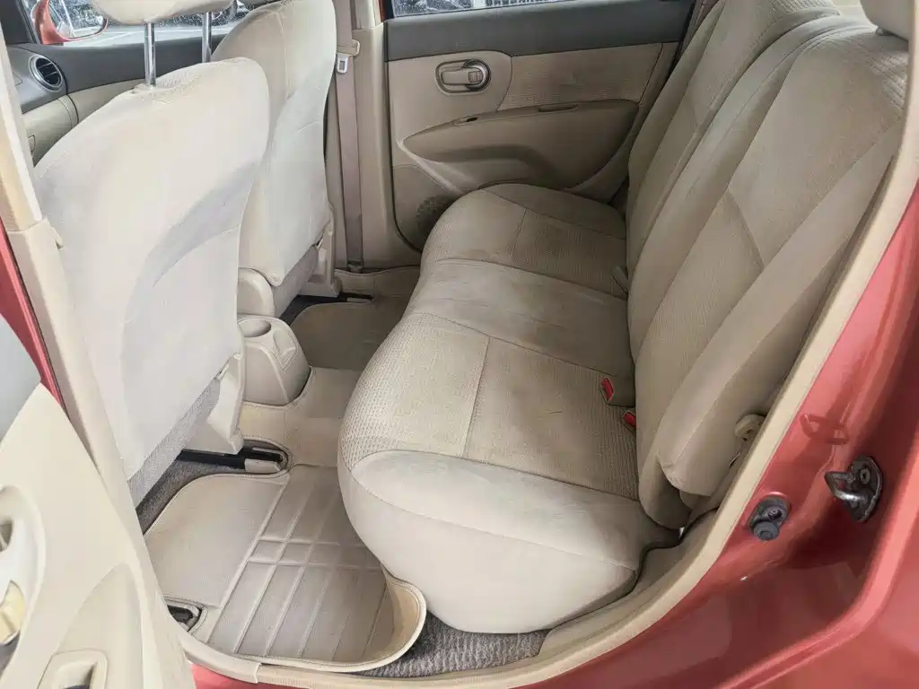Nissan Livina — миниатюра 5