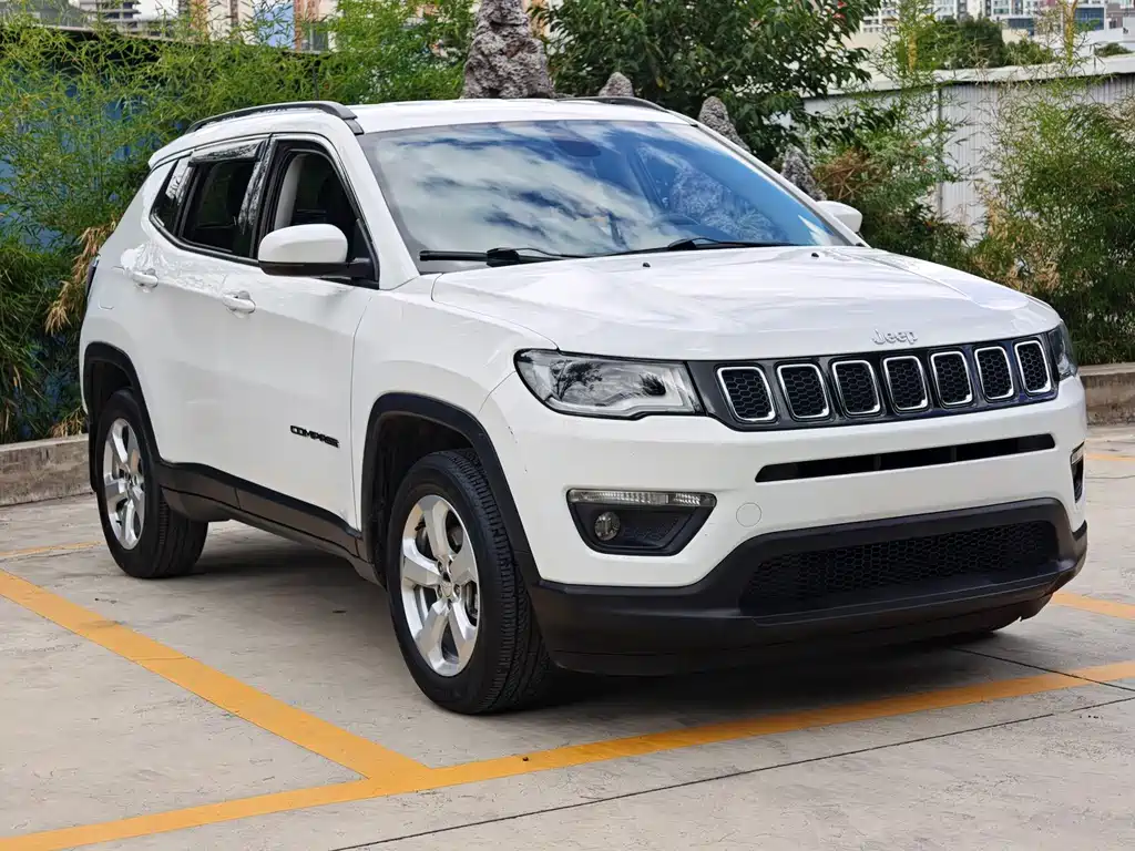 Jeep Compass — миниатюра 3