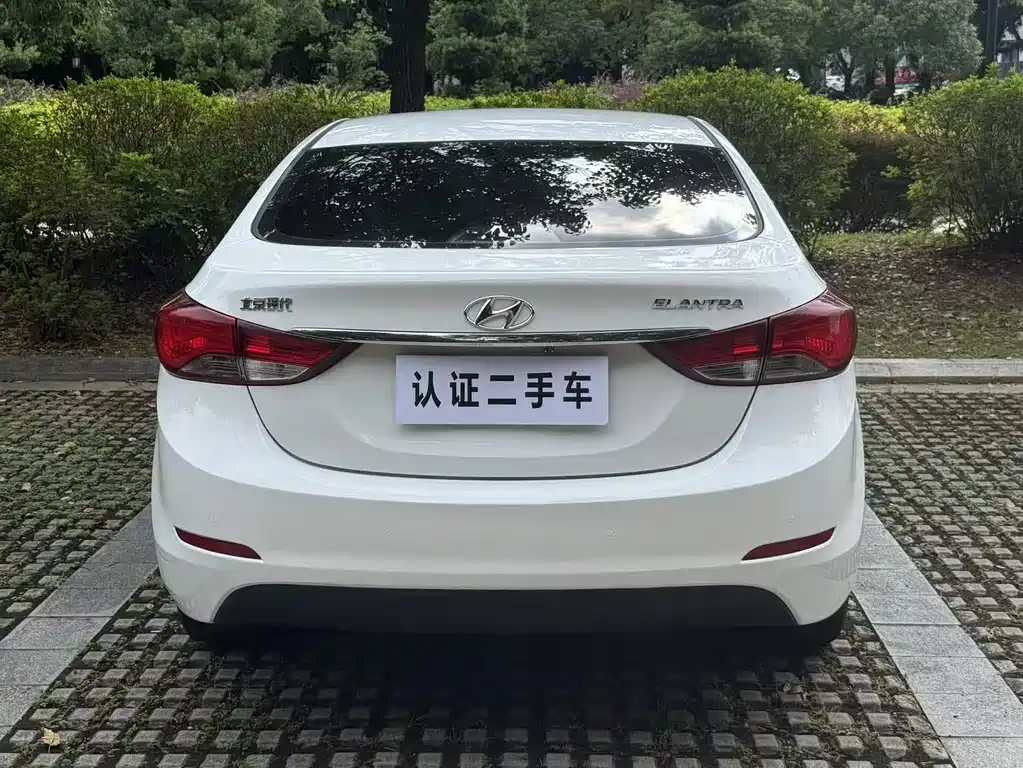 Hyundai Elantra Langdong — миниатюра 10