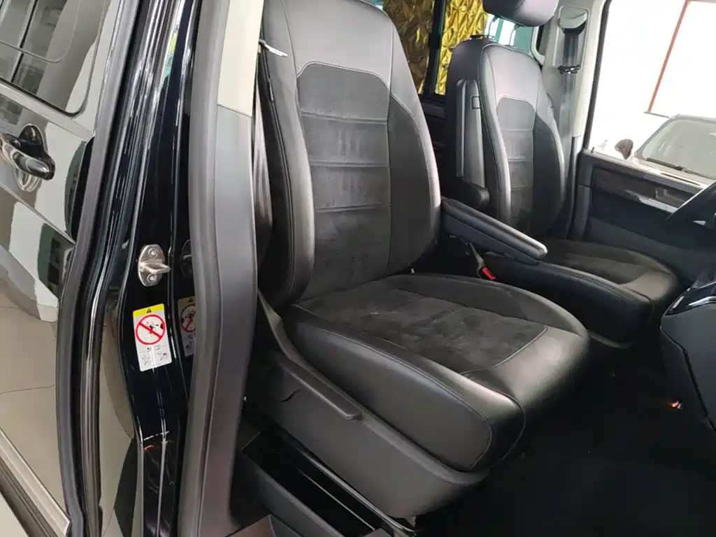 Volkswagen Multivan — миниатюра 25