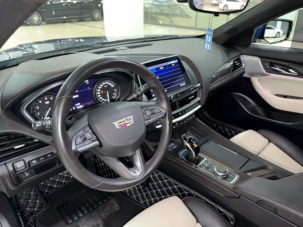 Cadillac CT5 — миниатюра 7