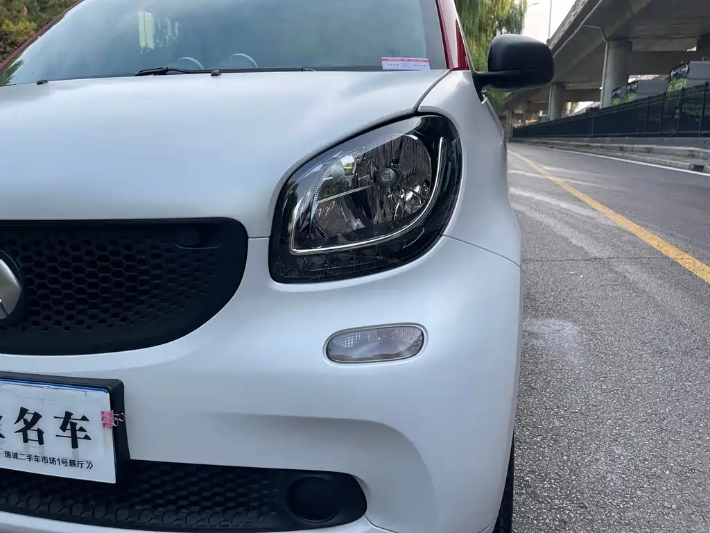 smart Smart Fortwo — миниатюра 4