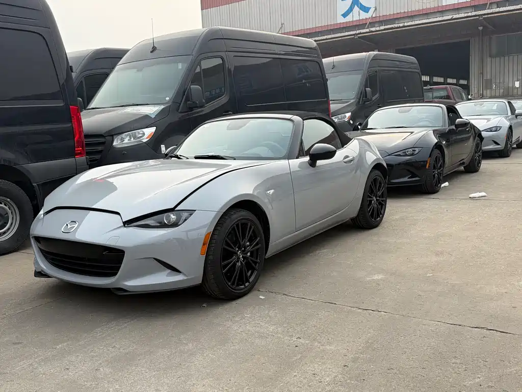 Mazda MX-5 2025 2.0L MT