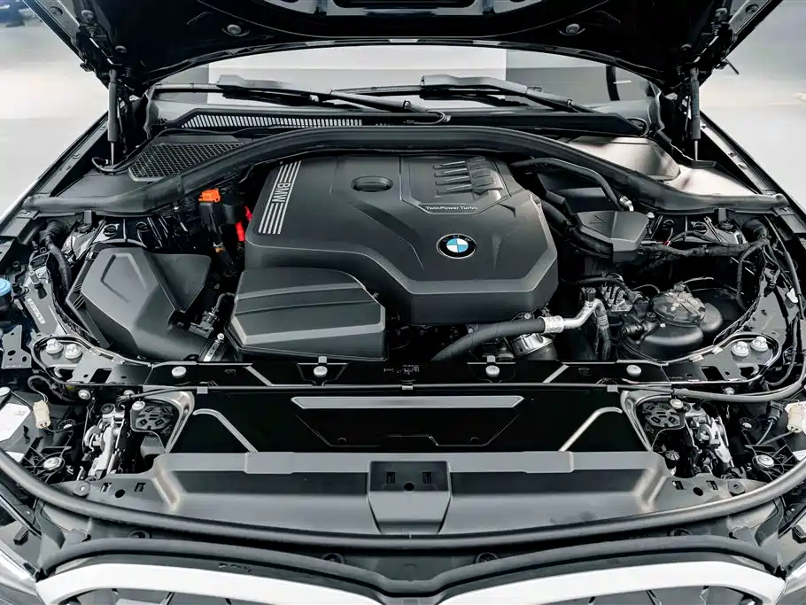 BMW 3 Series — миниатюра 23