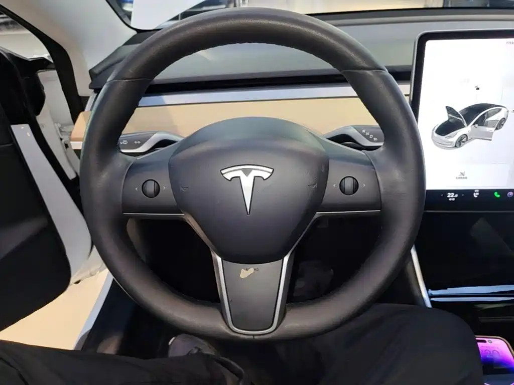 Tesla Model 3 — фотографии объявления, Фото 11