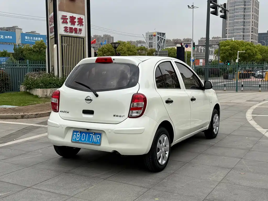 Nissan March — миниатюра 3