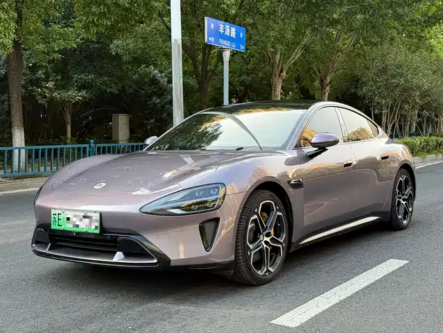 XIAOMI CAR XIAOMI SU7 2025