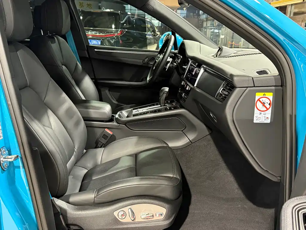 Porsche Macan — миниатюра 6