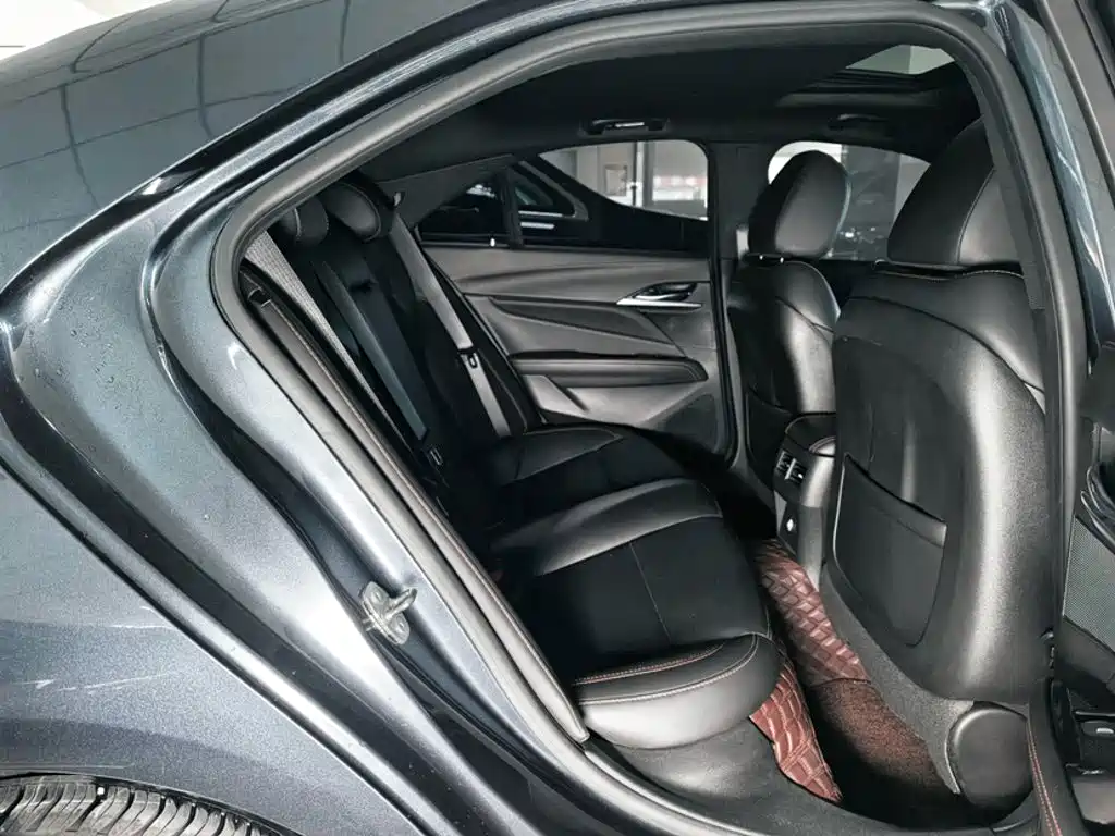 Cadillac CT4 — миниатюра 7