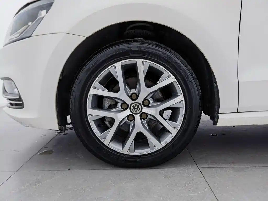 Volkswagen Polo — миниатюра 17