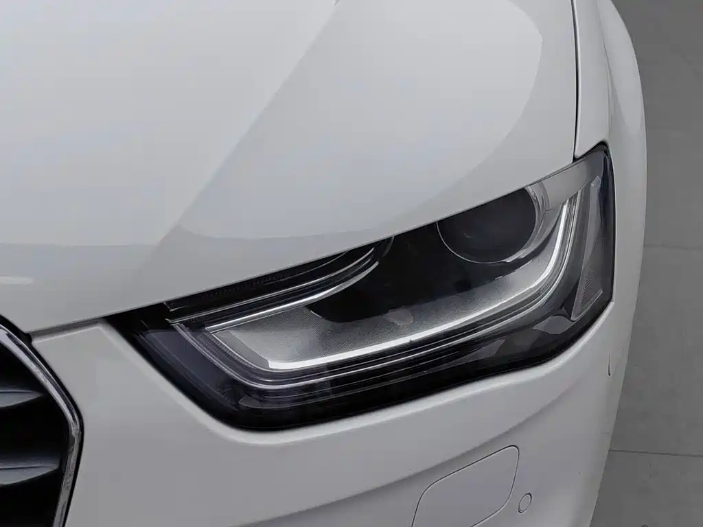 Audi A4L — миниатюра 7