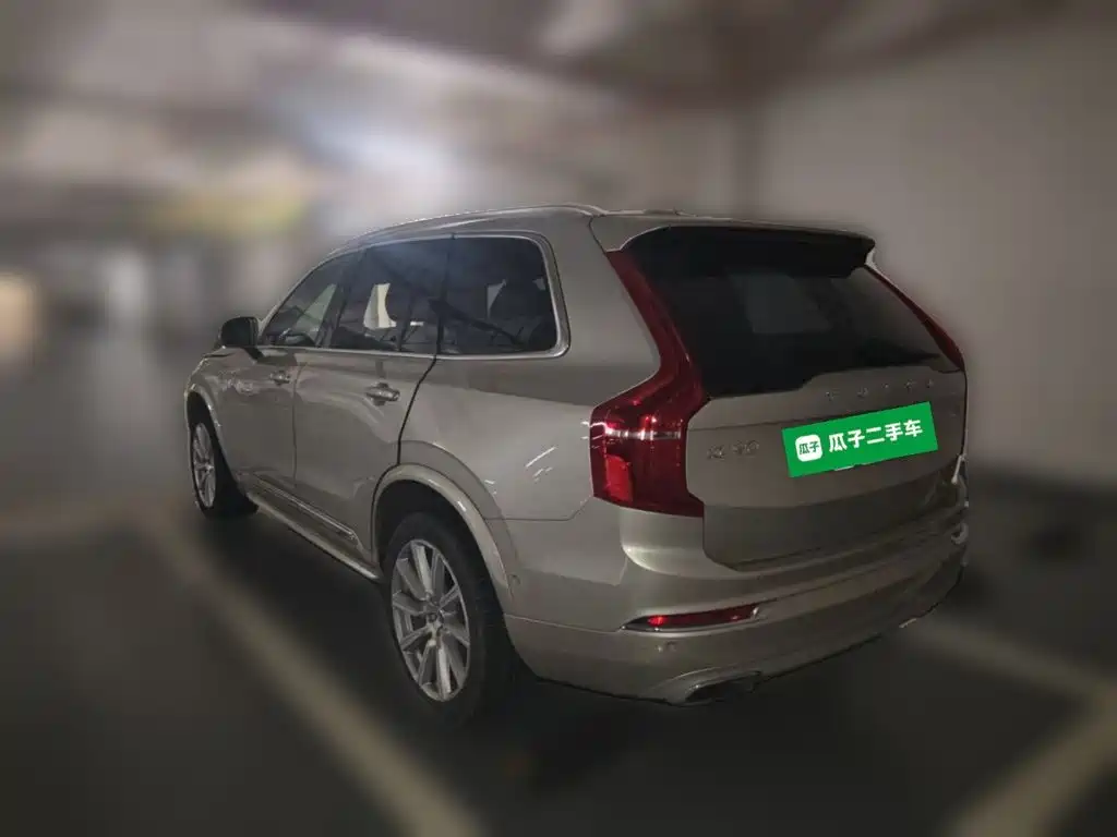 Volvo XC90 — миниатюра 25