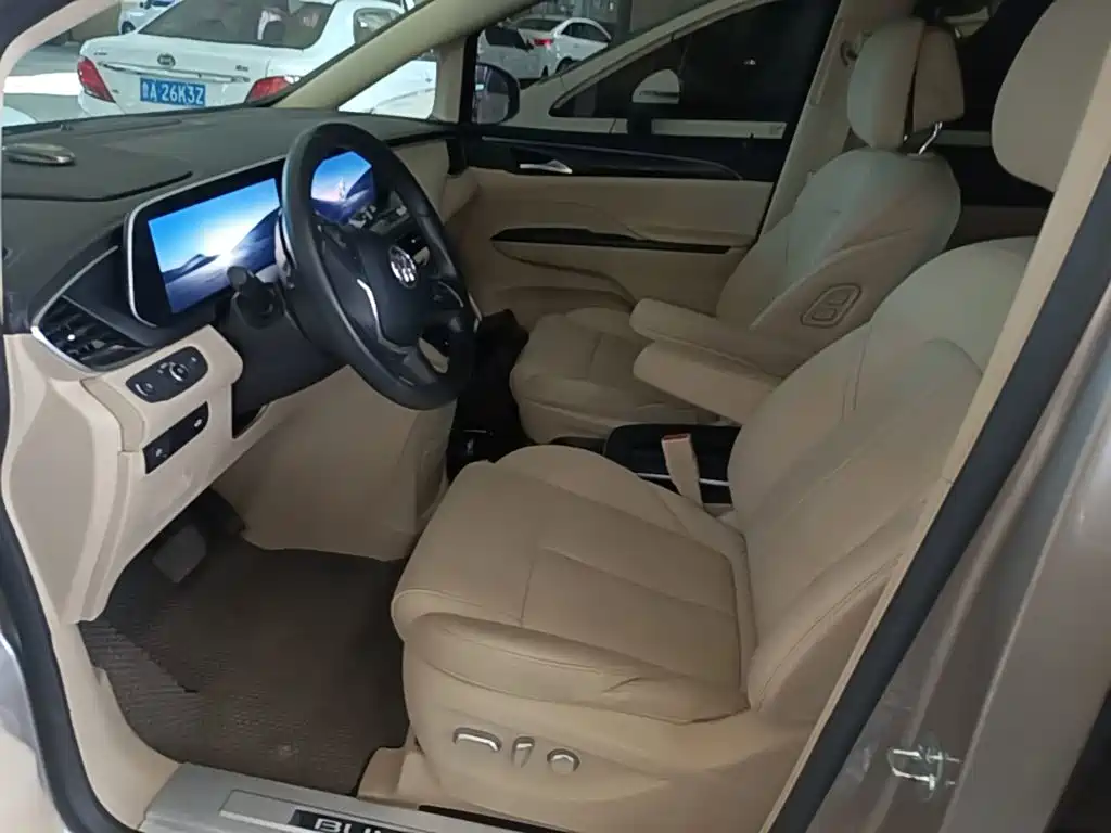 Buick GL8 — миниатюра 15