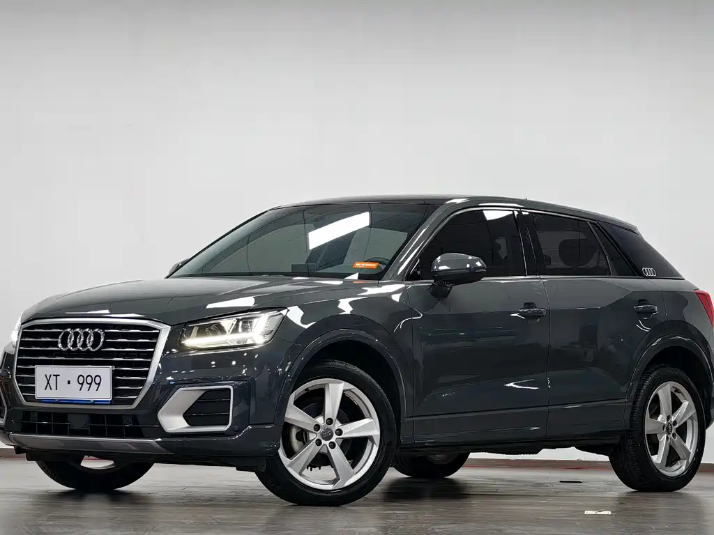 Audi Q2L 2020
