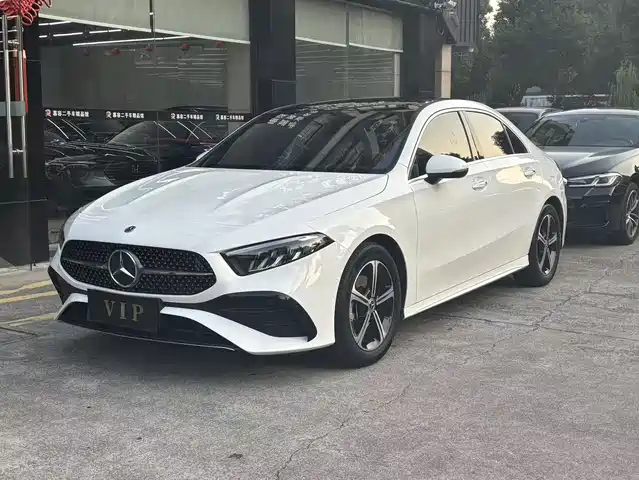 MERCEDES-BENZ A CLASS