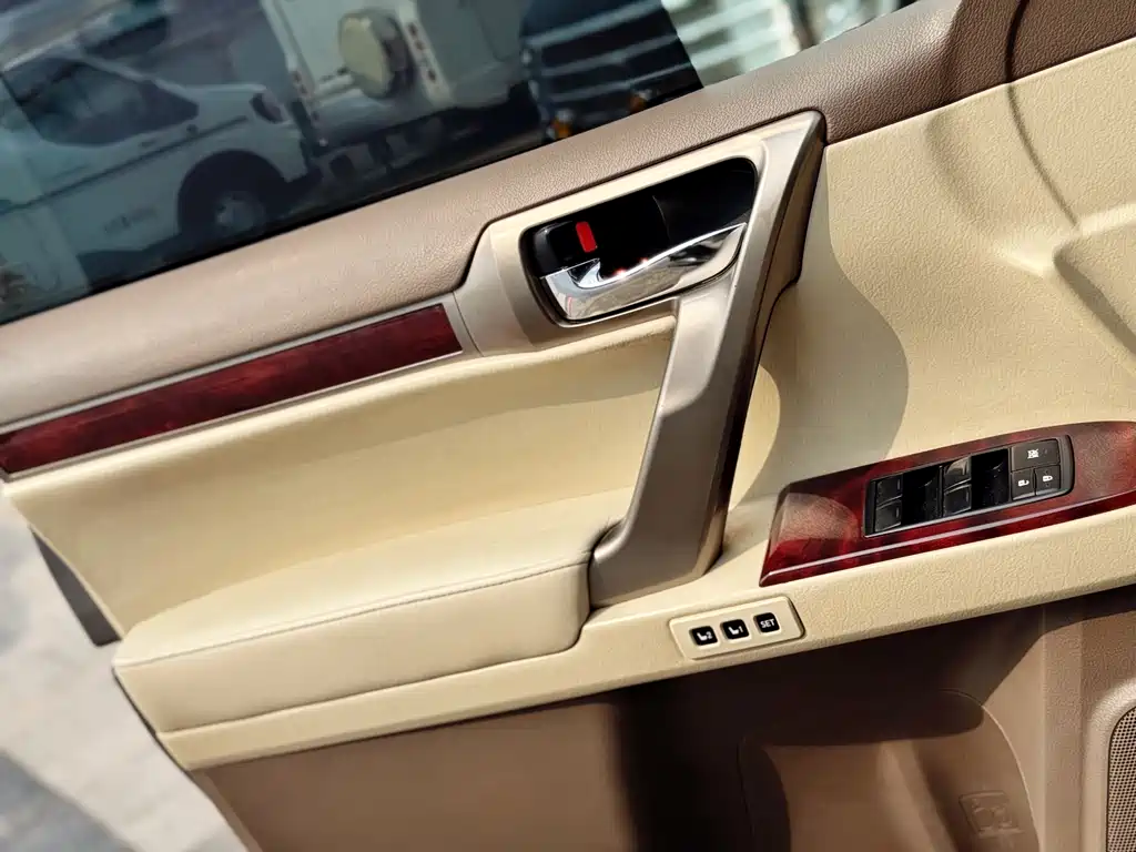 Lexus GX — миниатюра 10