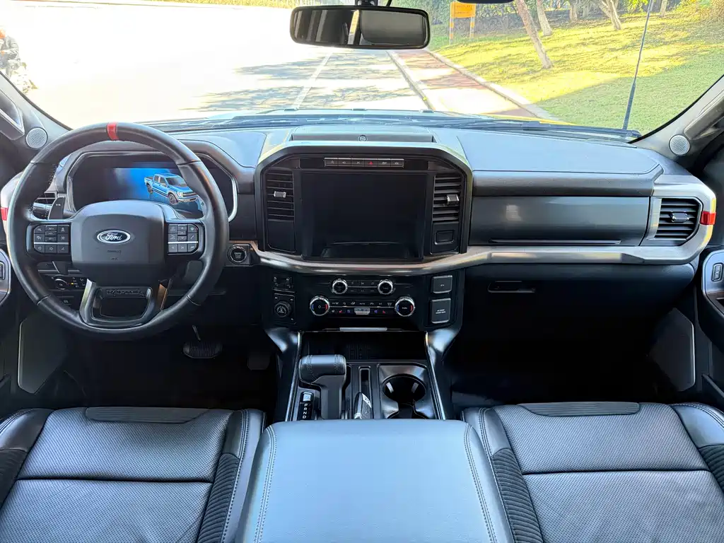 Ford F-150 Raptor — миниатюра 8