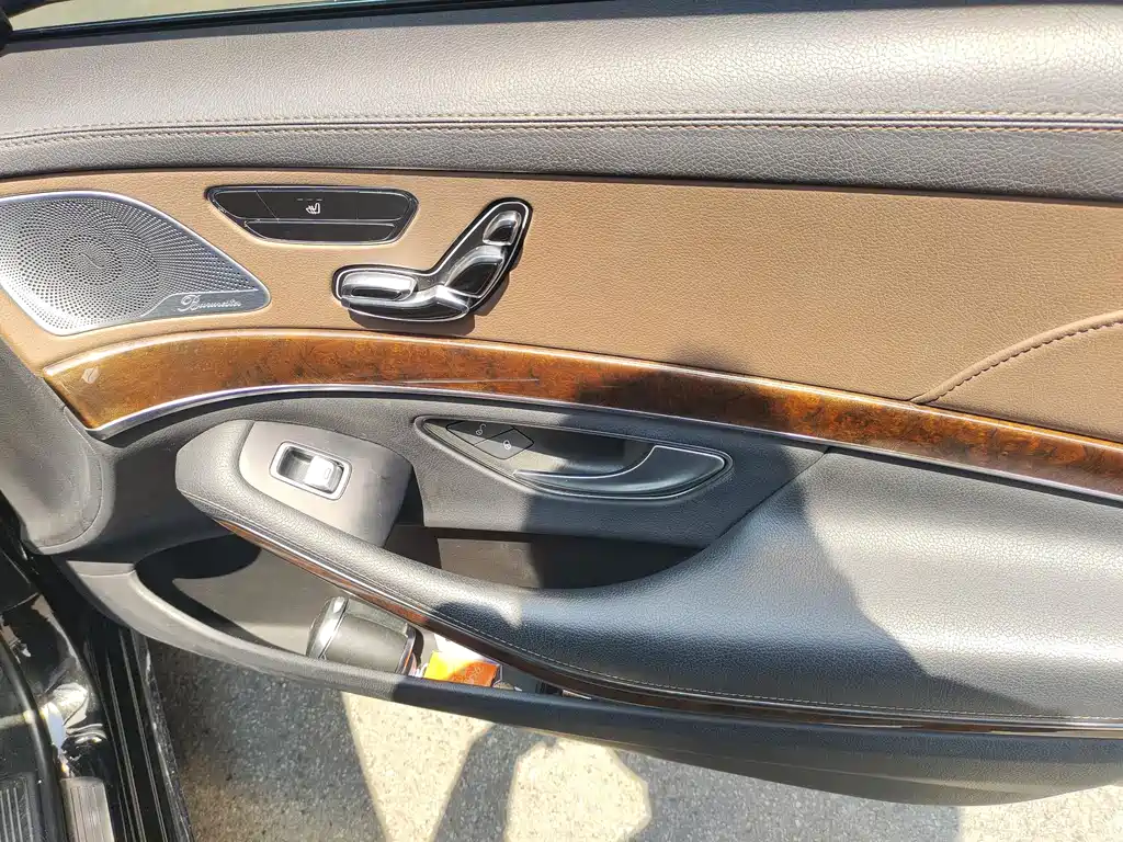 Mercedes-Benz S-Class — миниатюра 9
