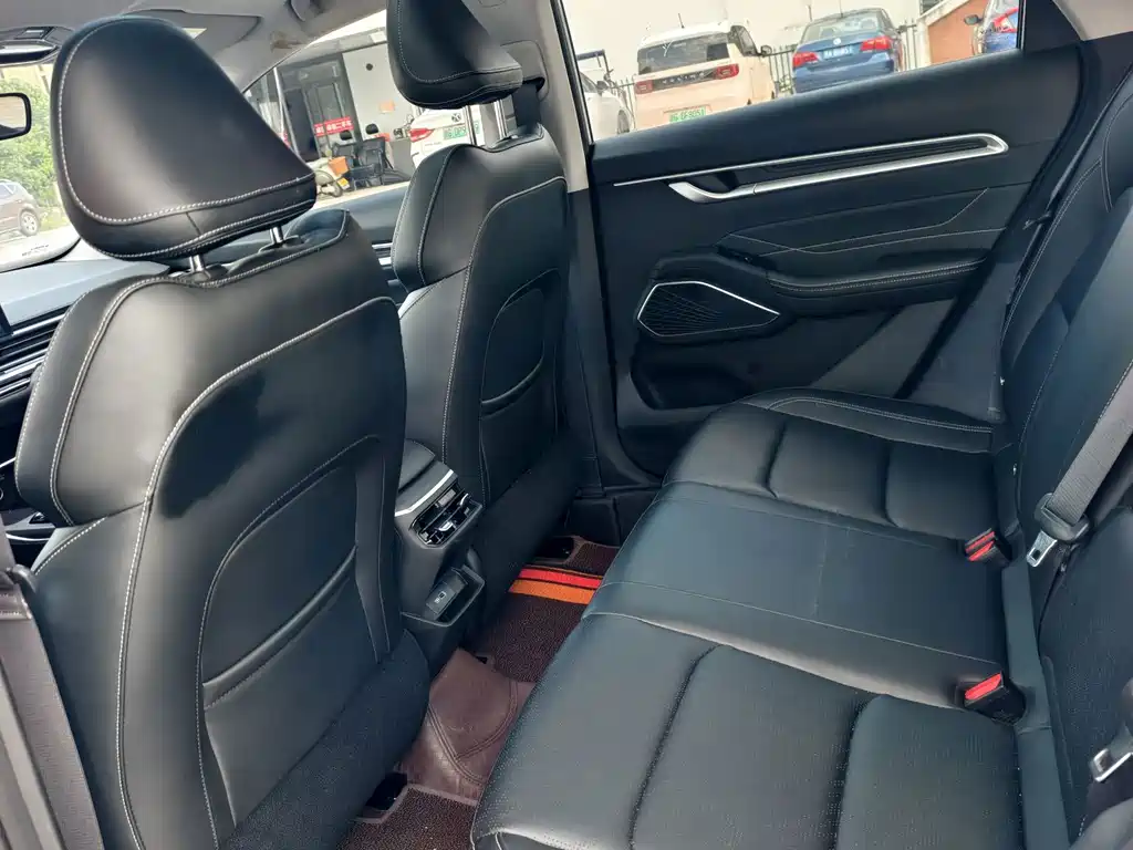 Geely Emgrand — миниатюра 14