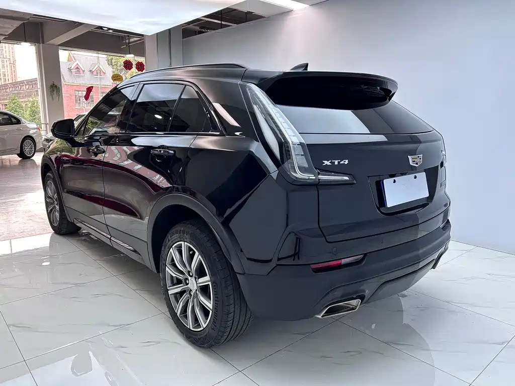 Cadillac XT4 2018 28T Luxury Sport