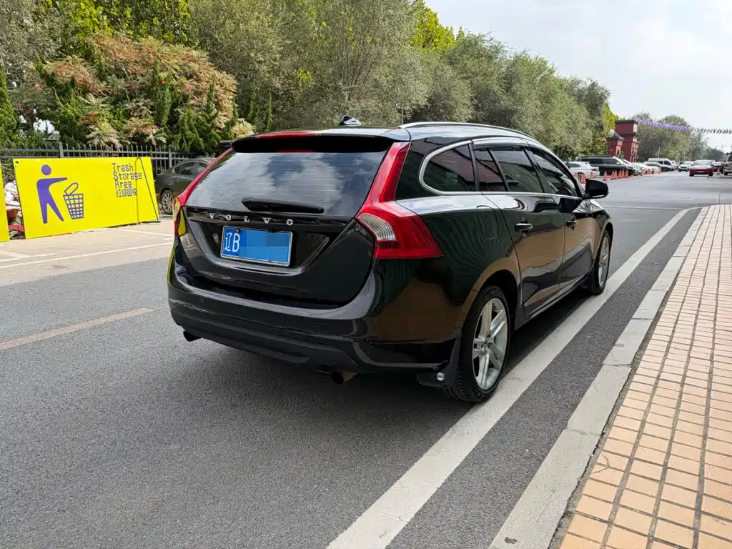 Volvo V60 — миниатюра 13
