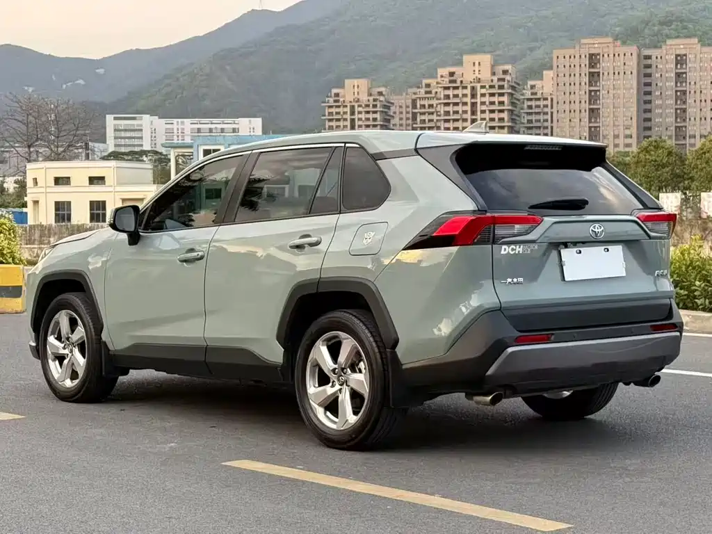 TOYOTA RAV4 RONGFANG