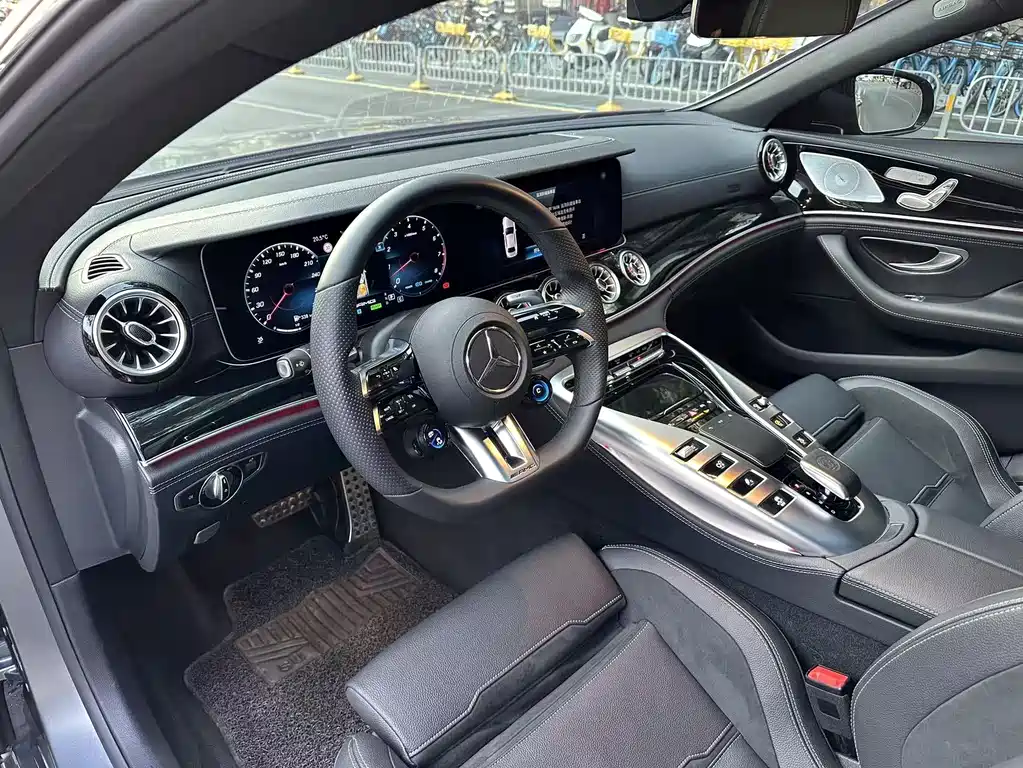 MERCEDES-BENZ AMG GT