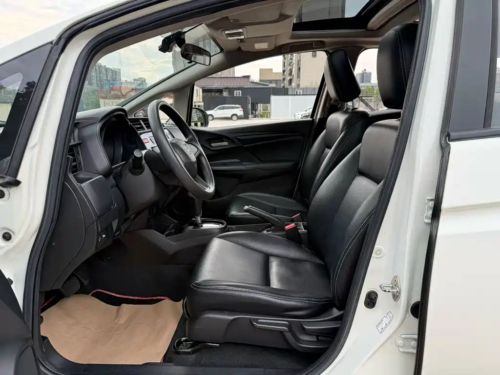 Honda Fit — миниатюра 4