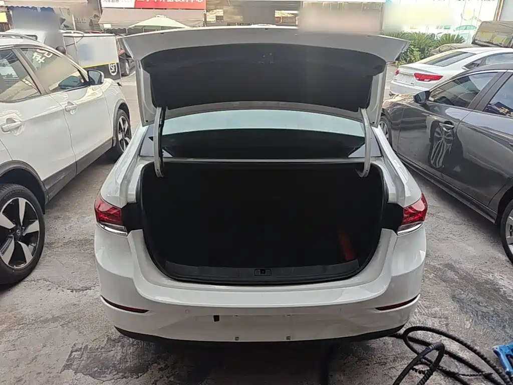 Buick Excelle — миниатюра 19