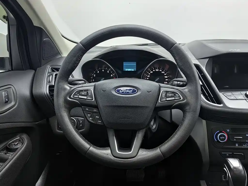 Ford Kuga — миниатюра 11