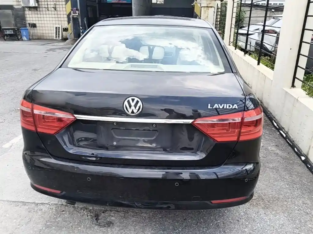 Volkswagen Lavida — миниатюра 6