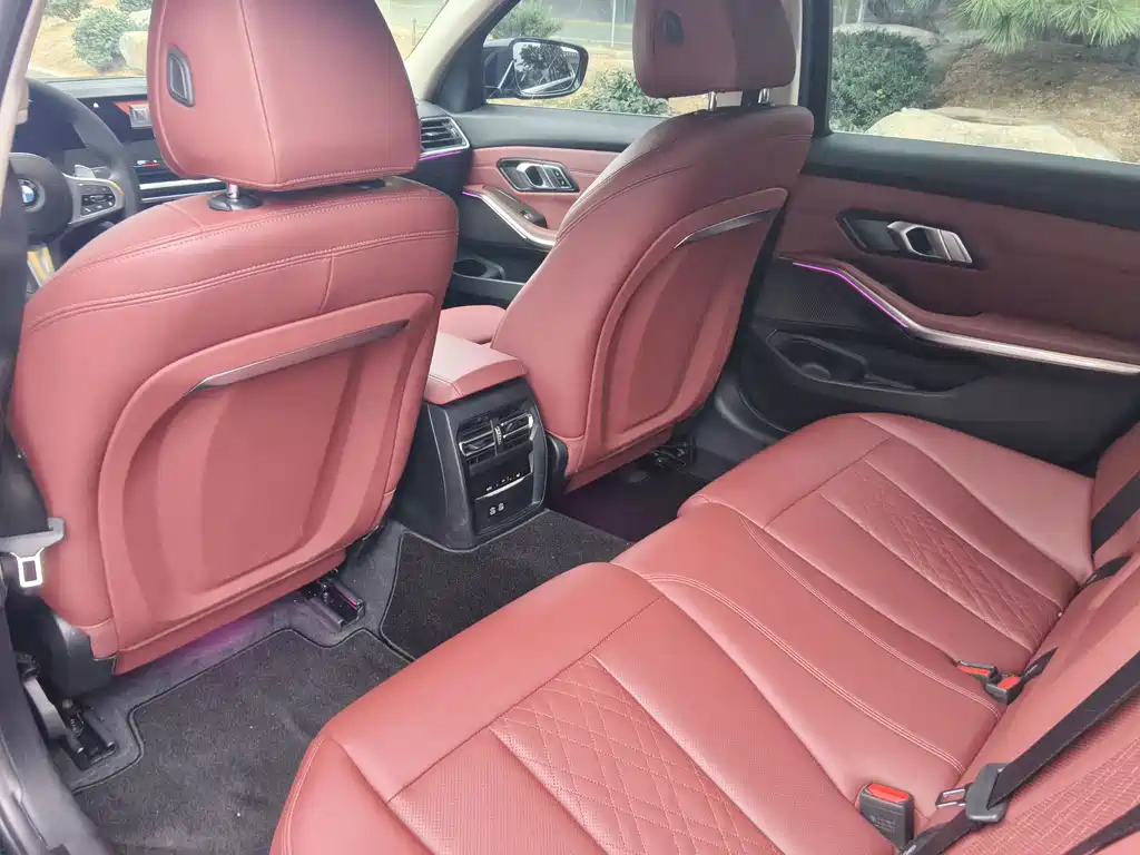 BMW 3 Series — миниатюра 6