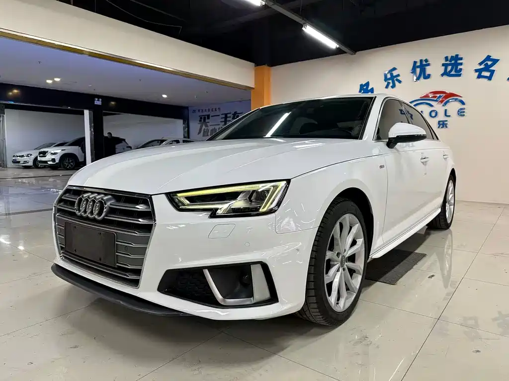 Audi A4L 2019