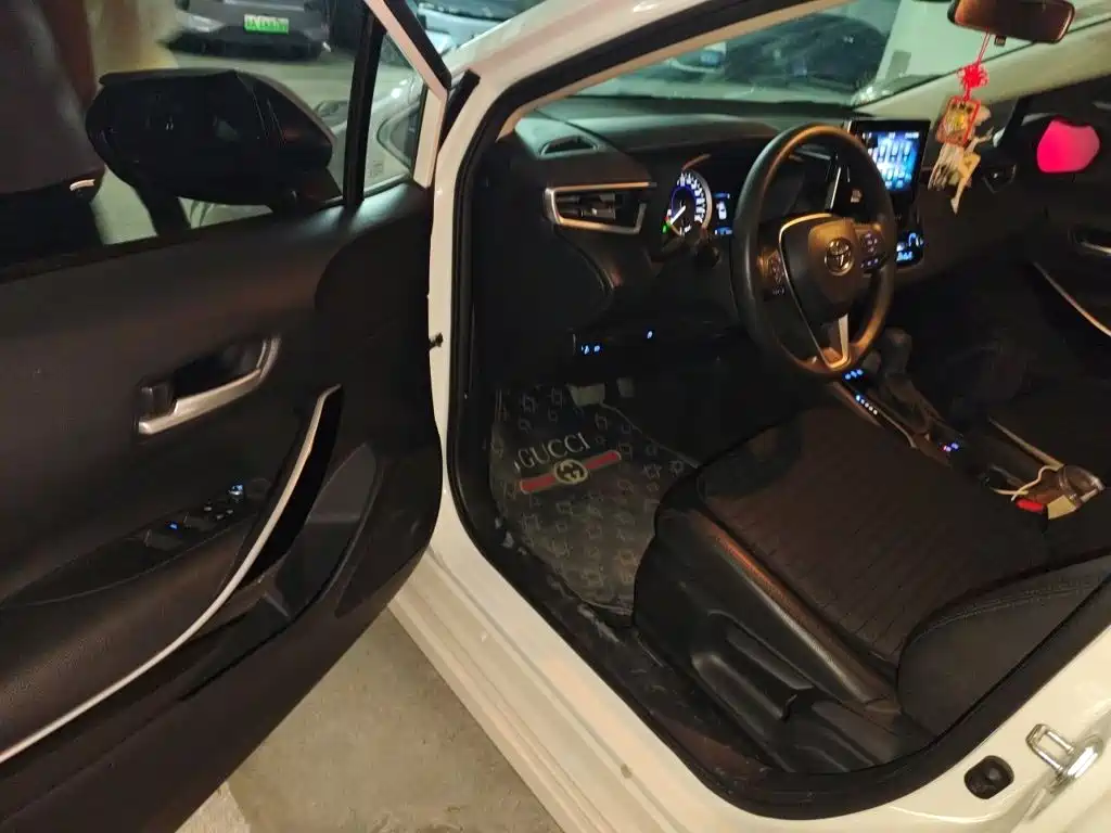 Toyota Corolla — миниатюра 12