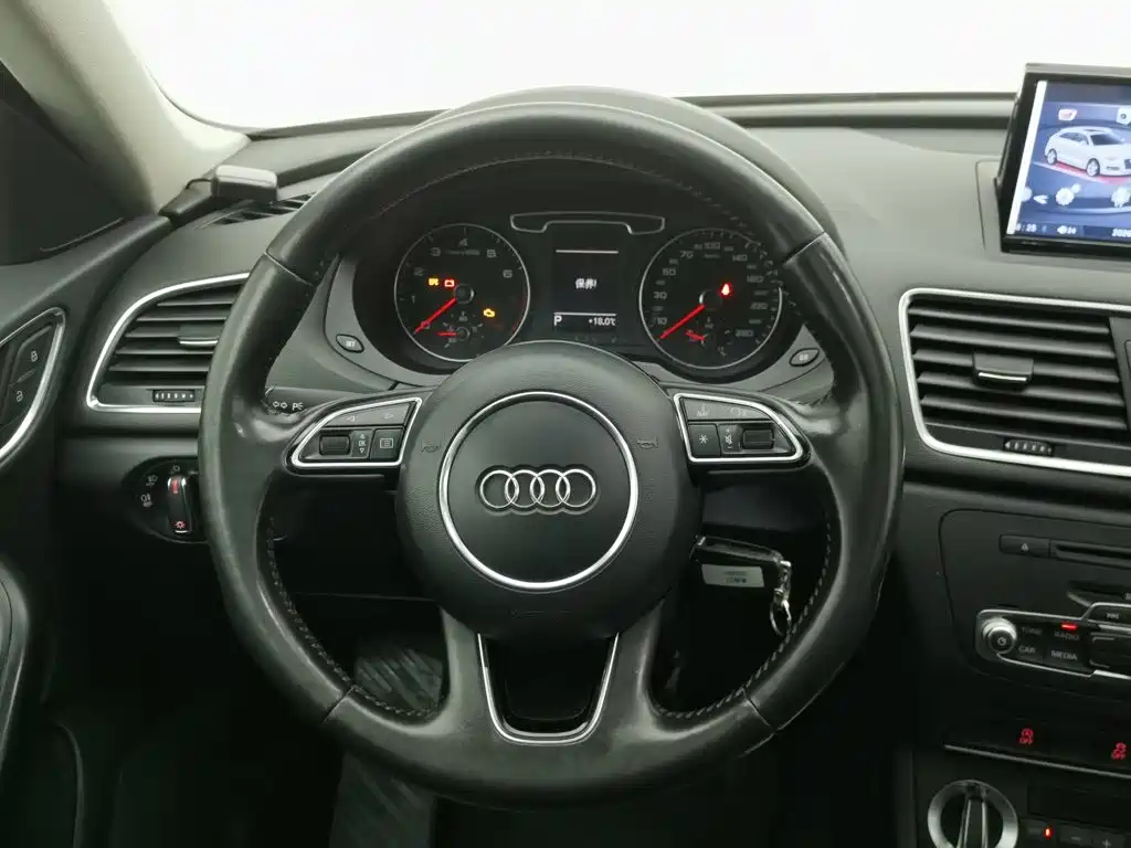 Audi Q3 — миниатюра 11