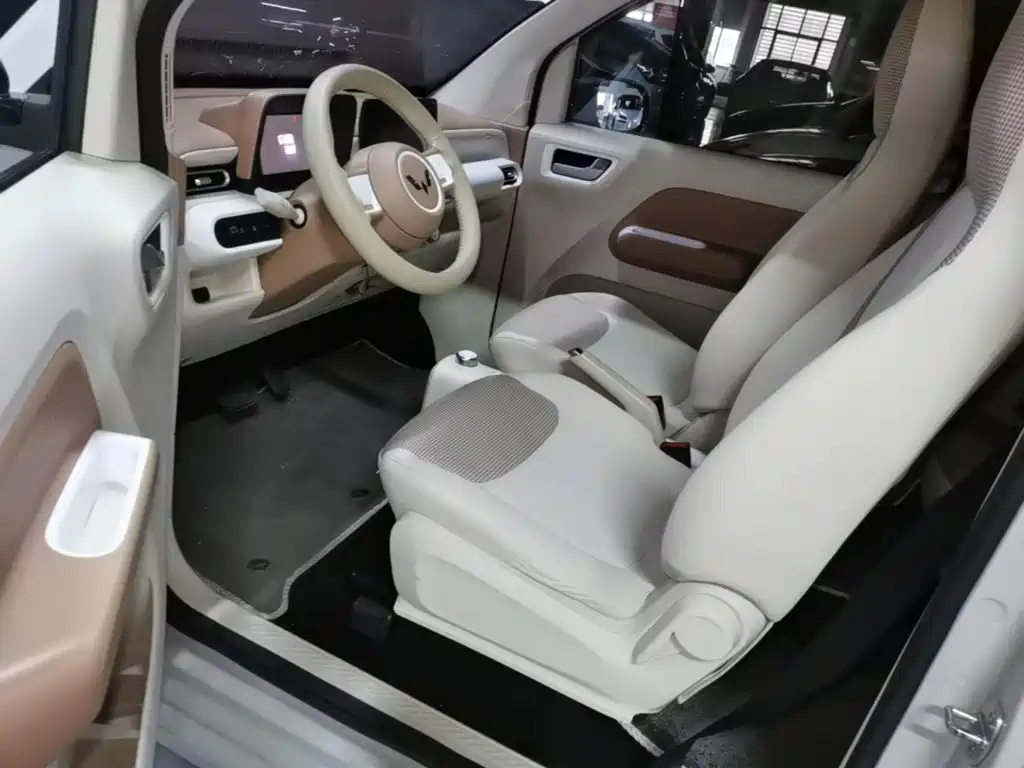 Wuling MINIEV — миниатюра 15