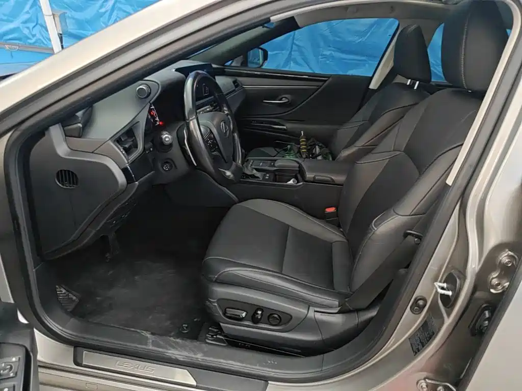 Lexus ES — миниатюра 15
