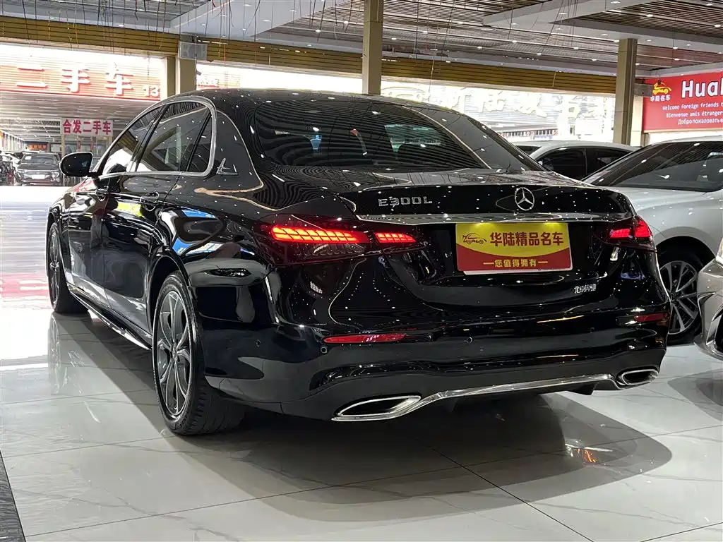 MERCEDES-BENZ E CLASS