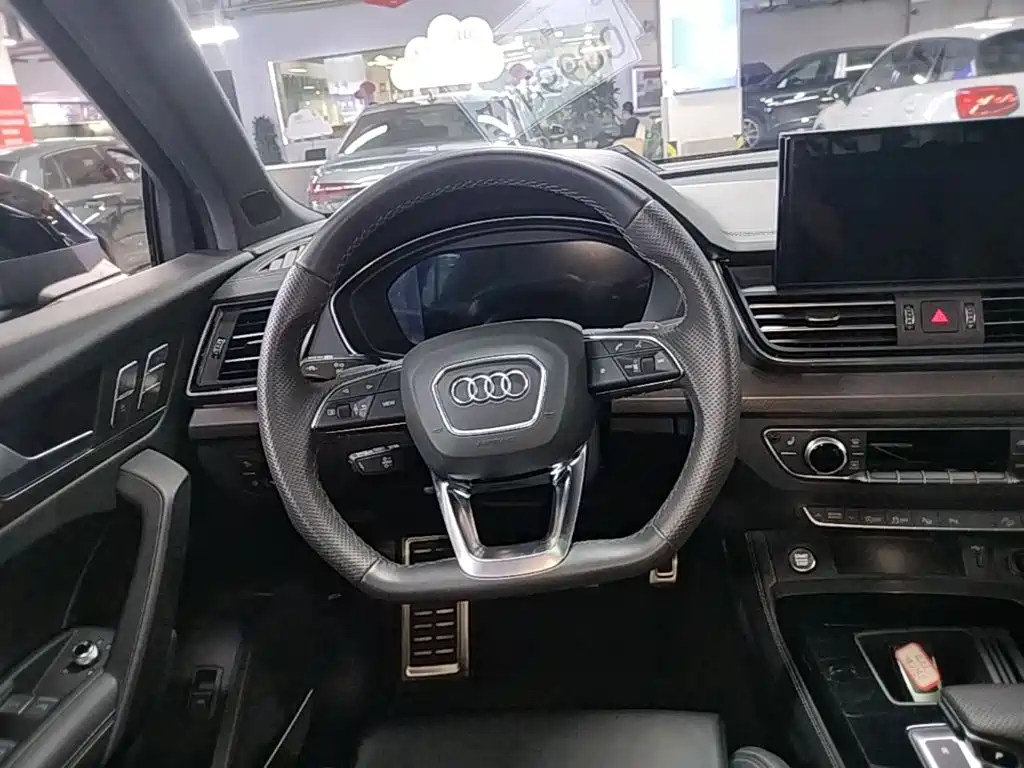 Audi Q5L — миниатюра 15
