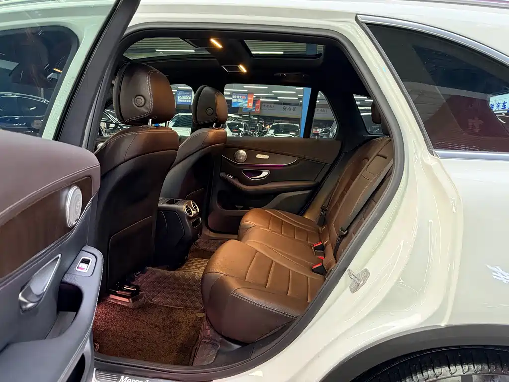 Mercedes-Benz GLC 2020 GLC 260 L 4MATIC Luxury