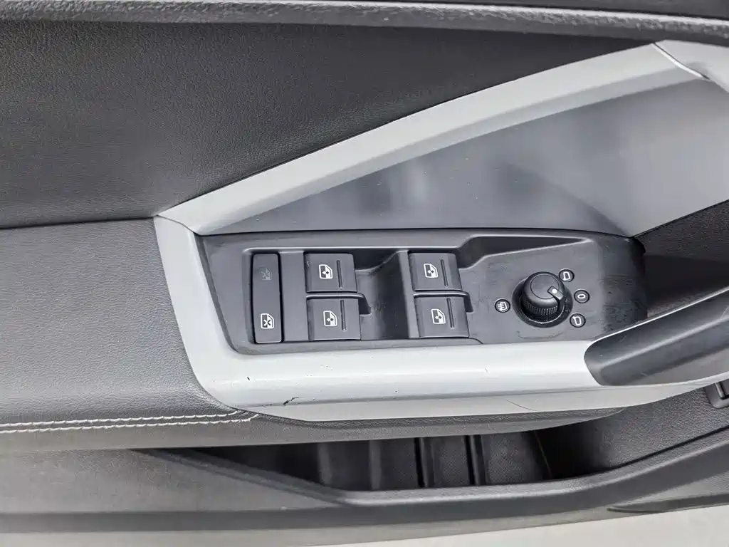 Audi Q3 — миниатюра 9
