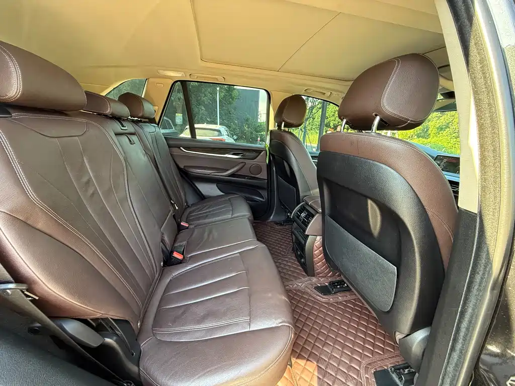BMW X5 (Import) — миниатюра 17