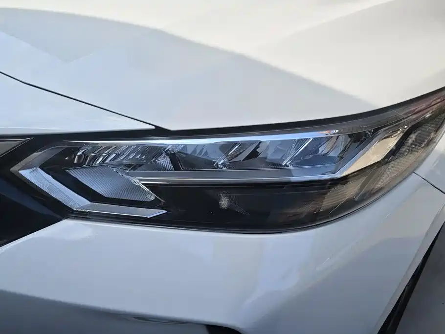 Nissan Sylphy — миниатюра 5