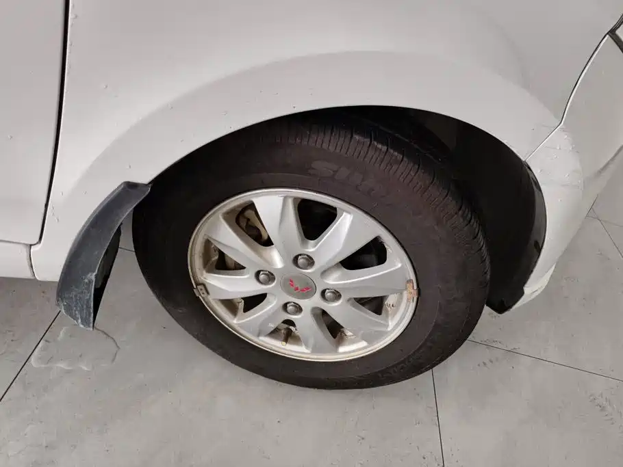 Wuling Hongguang — миниатюра 6