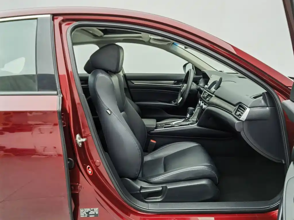 Honda Accord — миниатюра 23